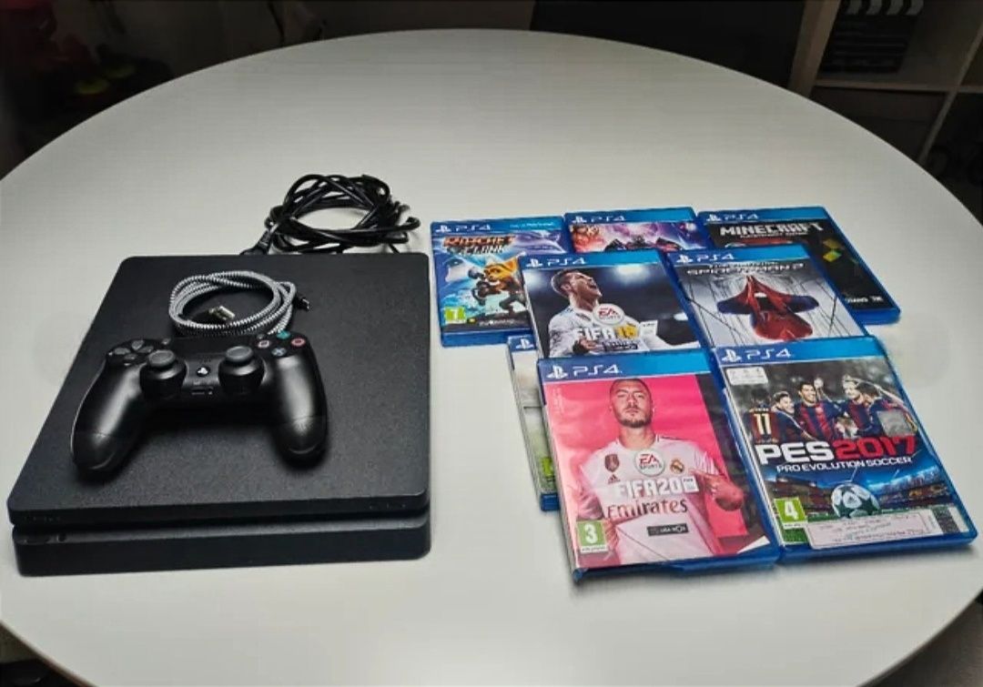 PS4 PlayStation 4