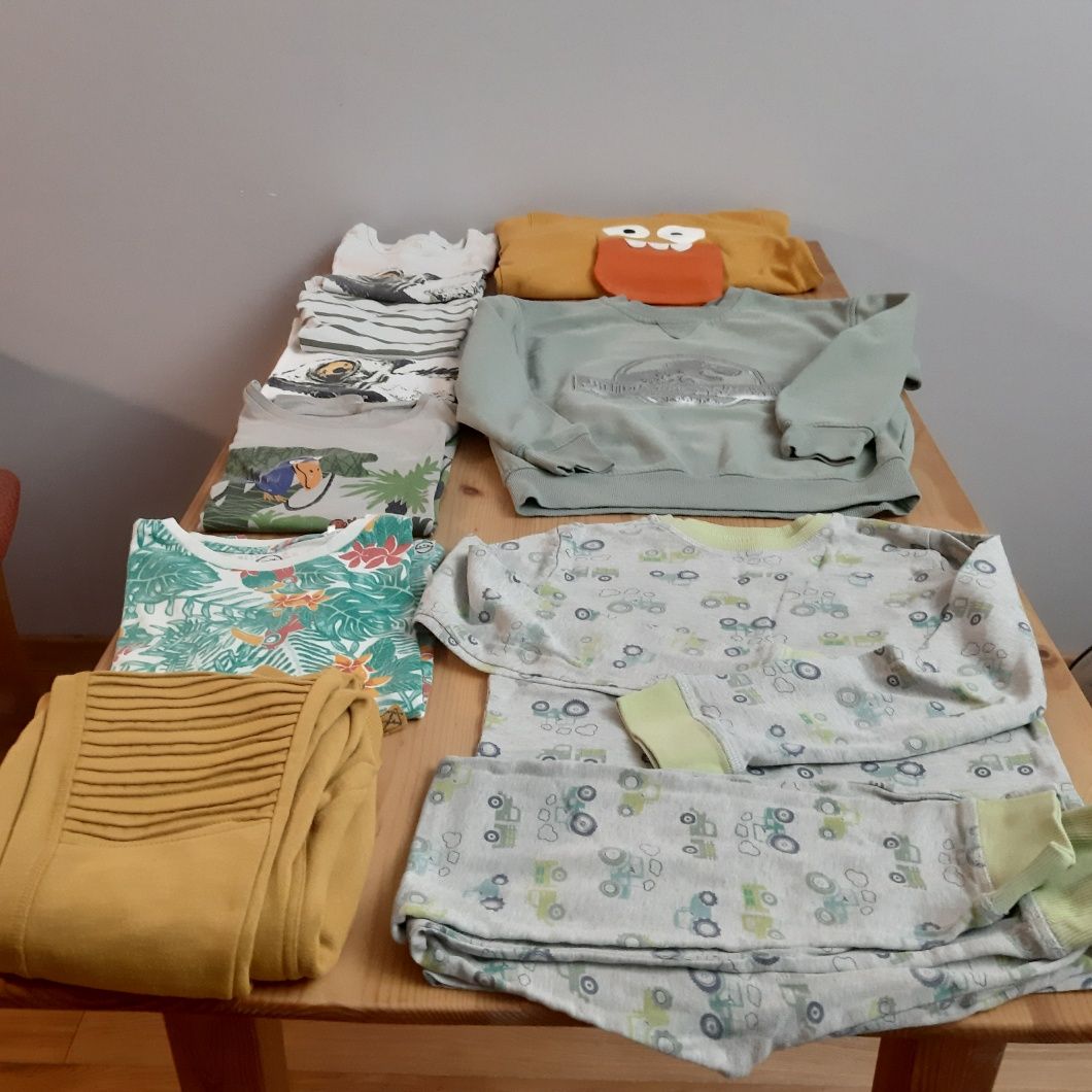 Zestaw ubranek markowych dla chłopca 140