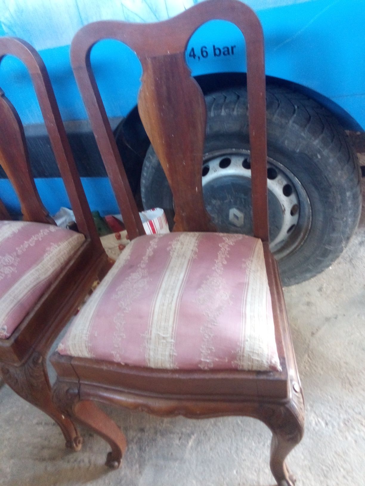 4 cadeiras para restauro