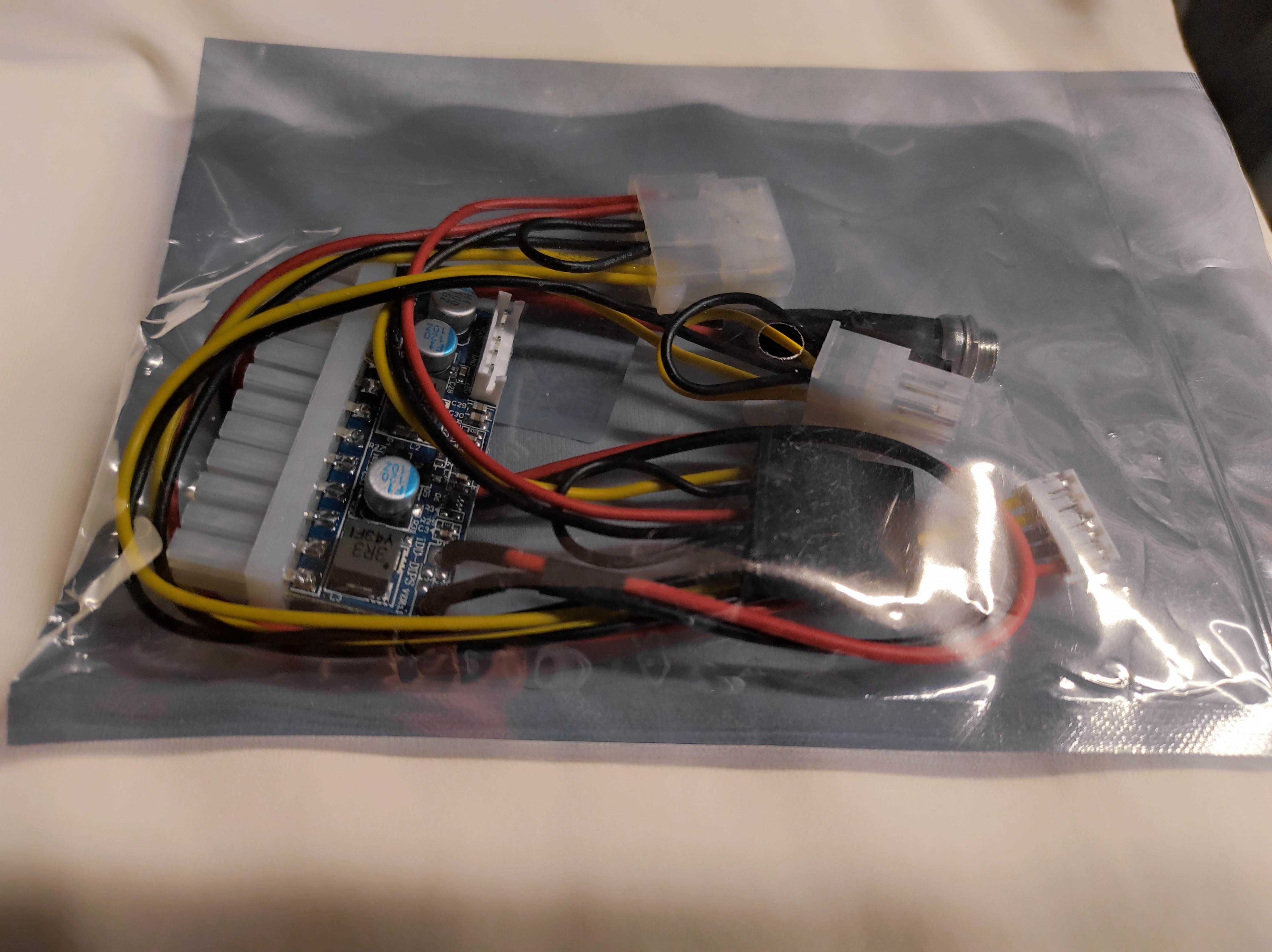 Pico PSU 300W 160W 24Pin SATA MOLEX (Пико ПСУ)