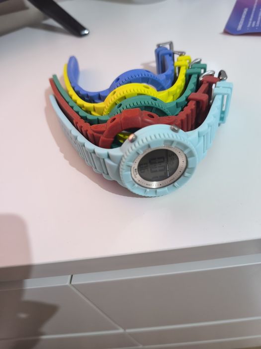Relógio com braceletes