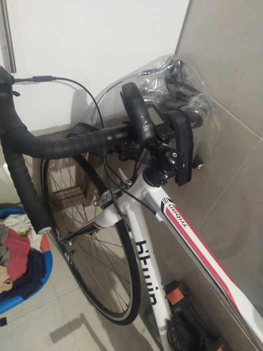 Bicicleta em bo estádo