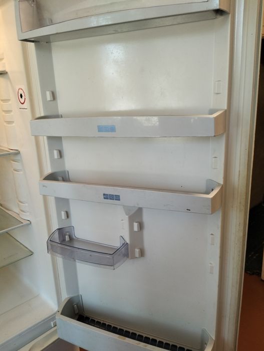 Продам холодильник снайге