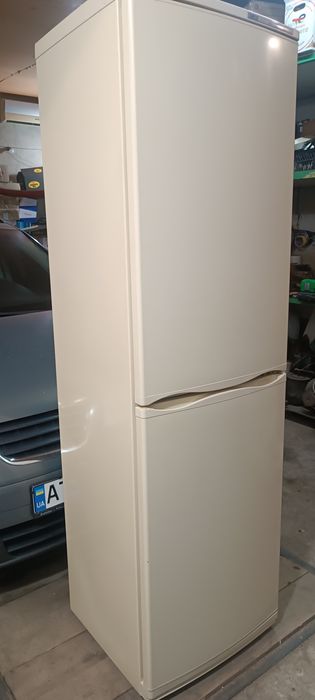 Холодильник (два компресора)