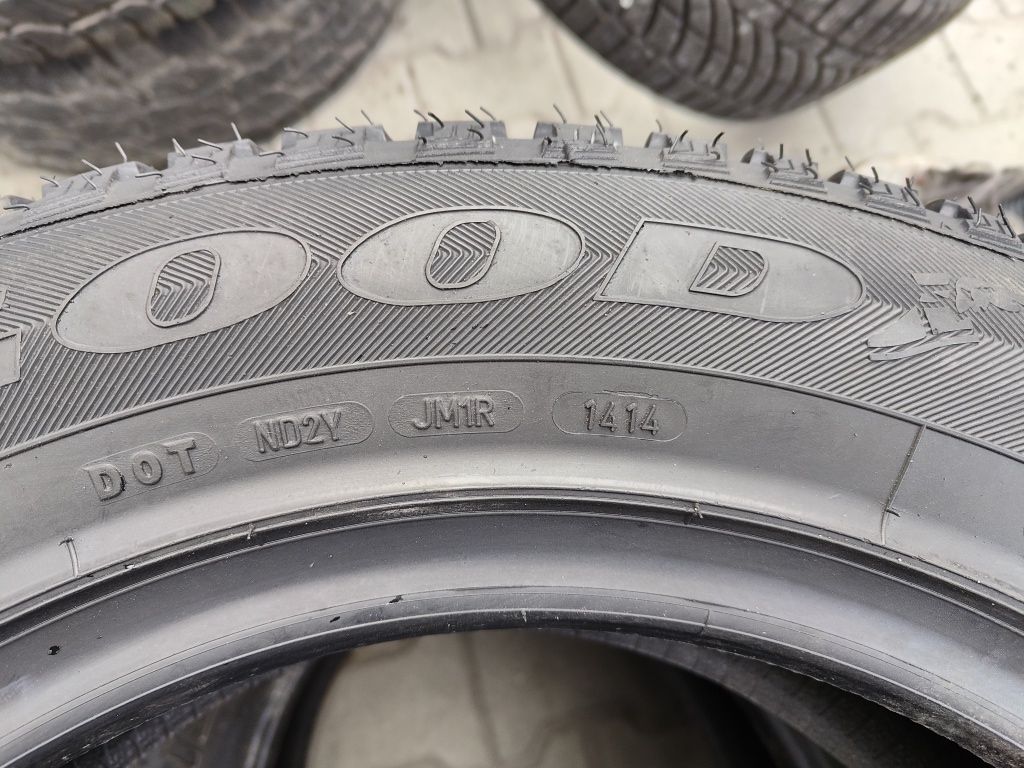 225/65/17 GoodYear Vector 4 Seasons gen 2