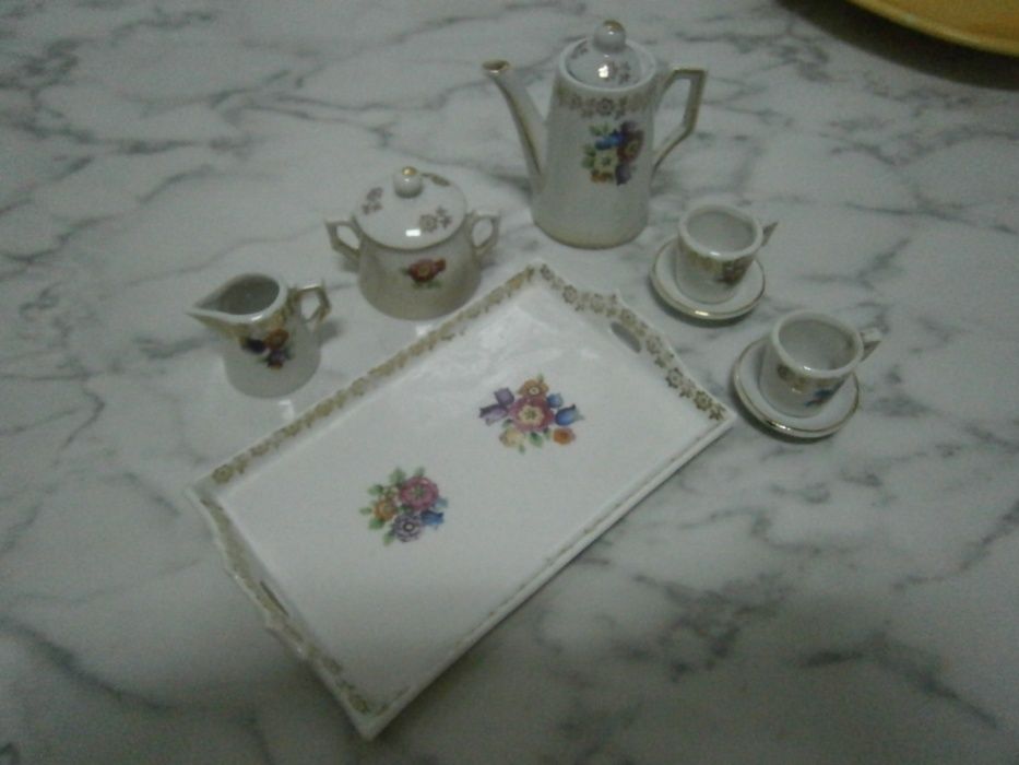 Miniaturas porcelana, brinquedo anos 1930