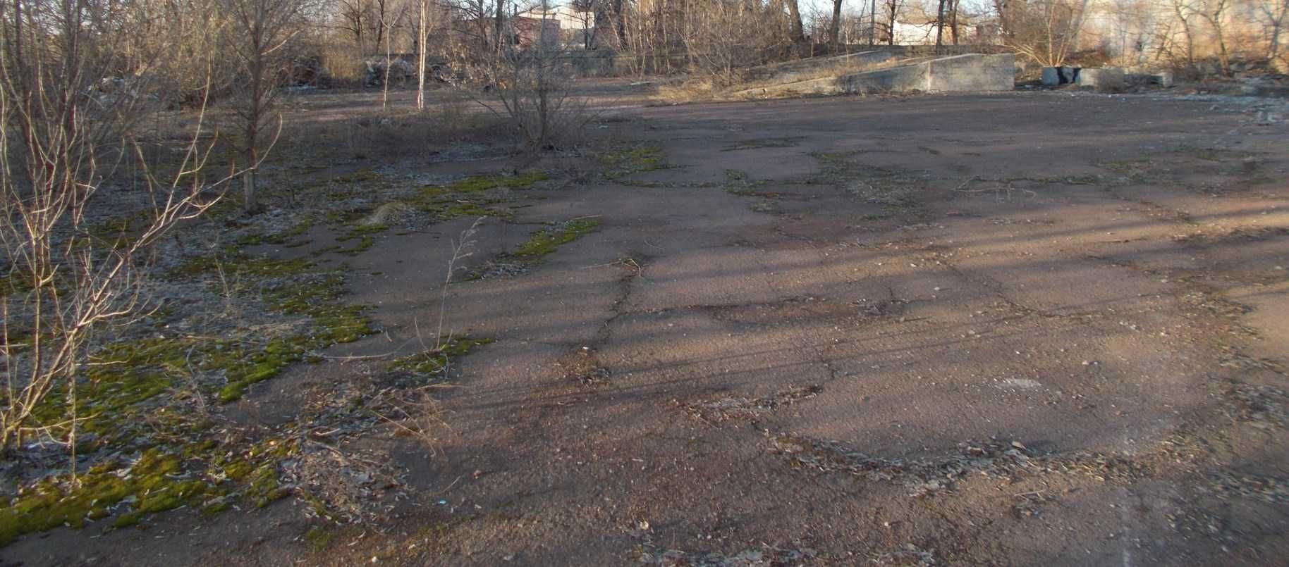 приміщення під гараж або склад в оренду
