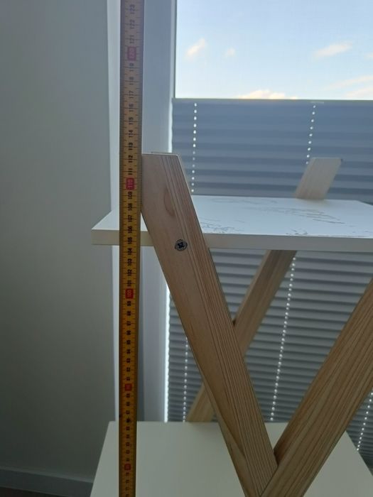 Stojak na kwiatki kwietnik