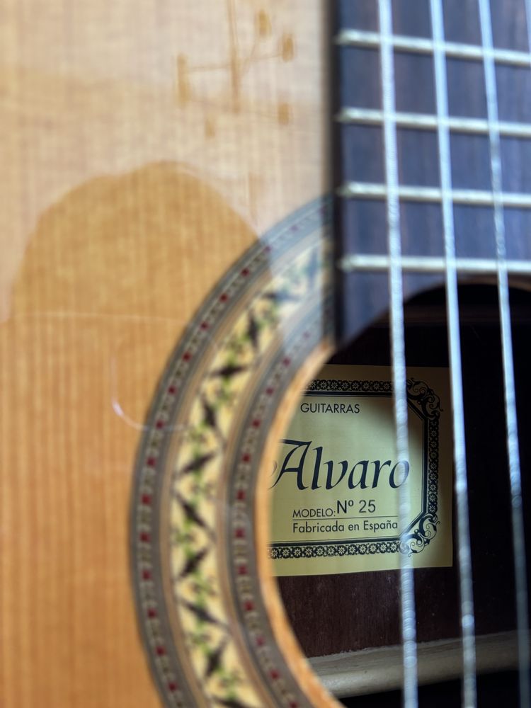 Gitara Guitarras Alvaro N 25