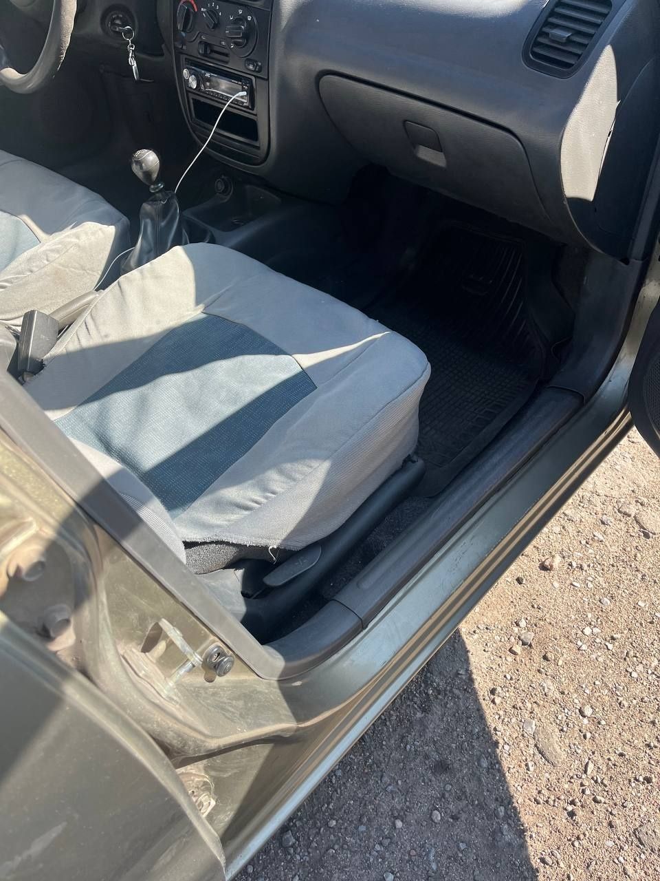 Daewoo Lanos.(1,5)