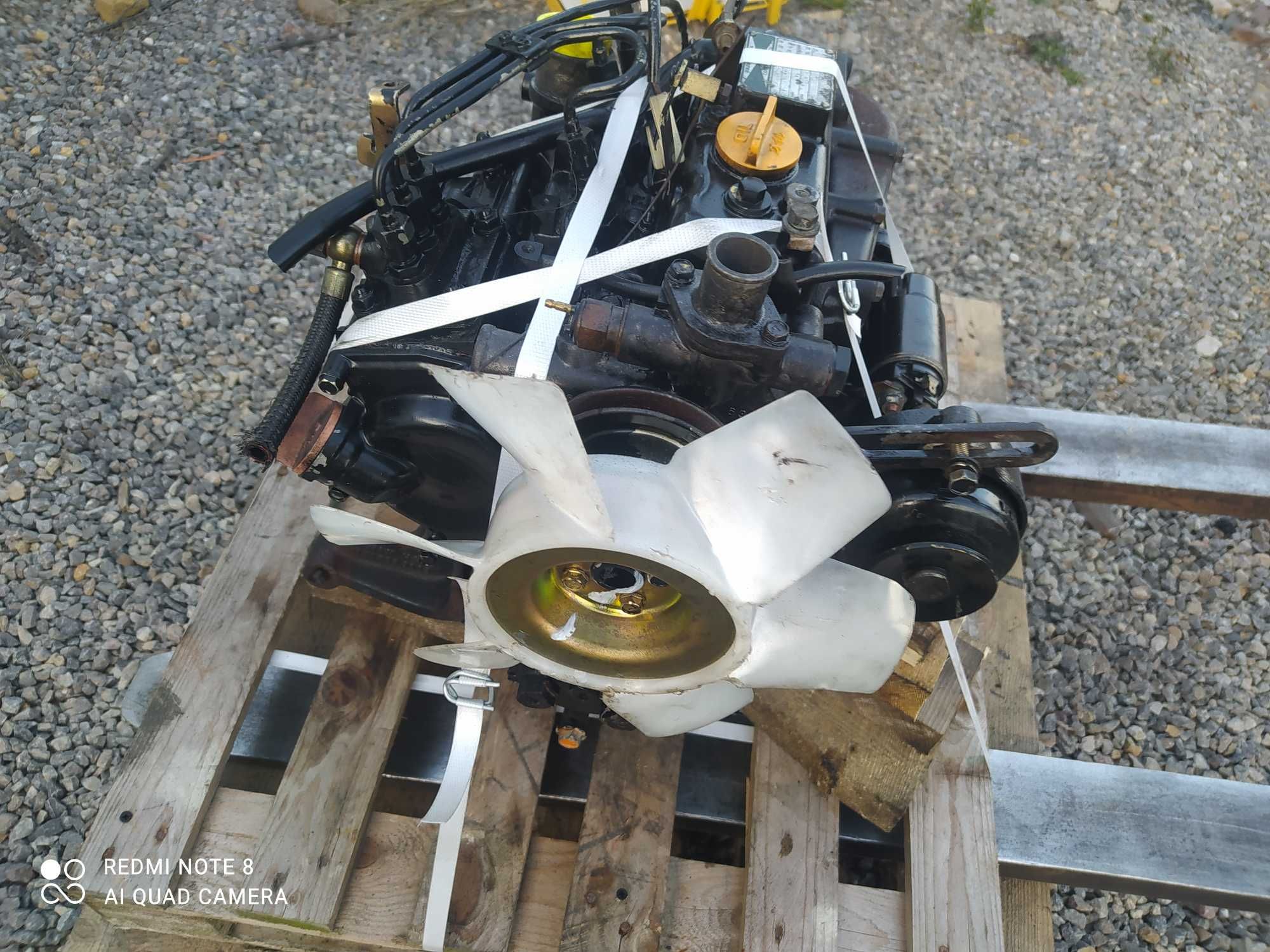 Yanmar 3TN 3TN66 3TN66-7UC minikoparka traktorek minitraktorek silnik