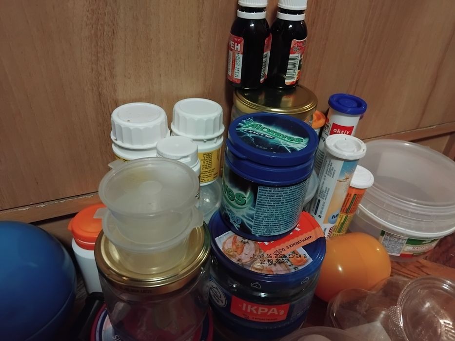 Контейнер коробочки футляр баночка тара яйцо капсула кіндер сюрприз