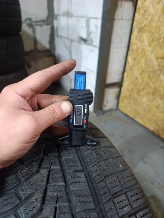 16 215/60 Hankook WinterIceptEvo2 шини зима