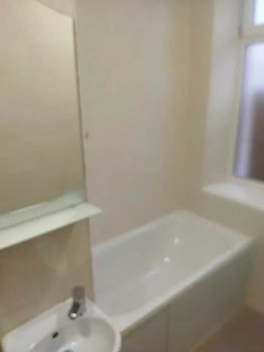 Оренда великої 2к квартири в Шевченківському районі