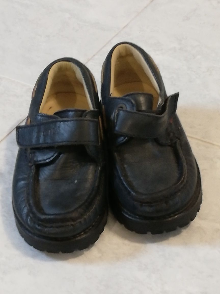 Sapatos vela de menino - tamanho 25