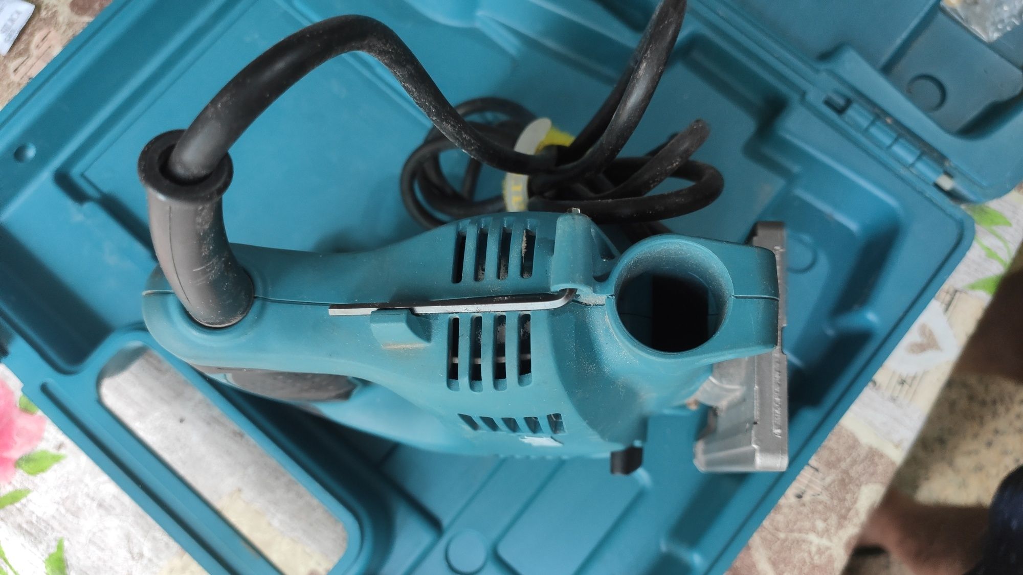 Электролобзик Makita 4329 + кейс