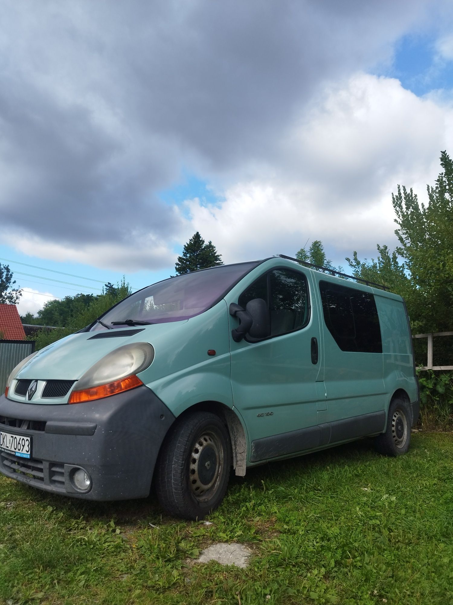 Renault Trafic sprawny bus 6 os