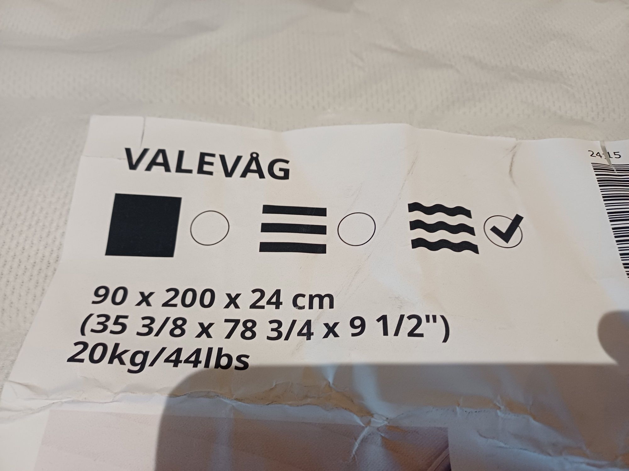 Materac Valevag 200 90 ikea  sprężyny średnio twardy.