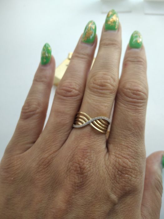 Złoty pierścionek fale z cyrkoniami złoto 585 rozmiar 18  993