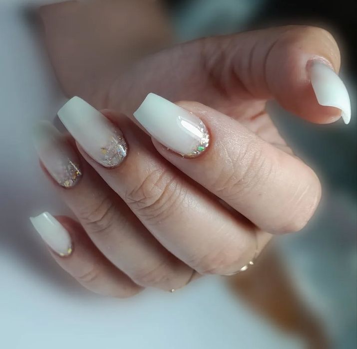 Манікюр,нарощення (не дорого)