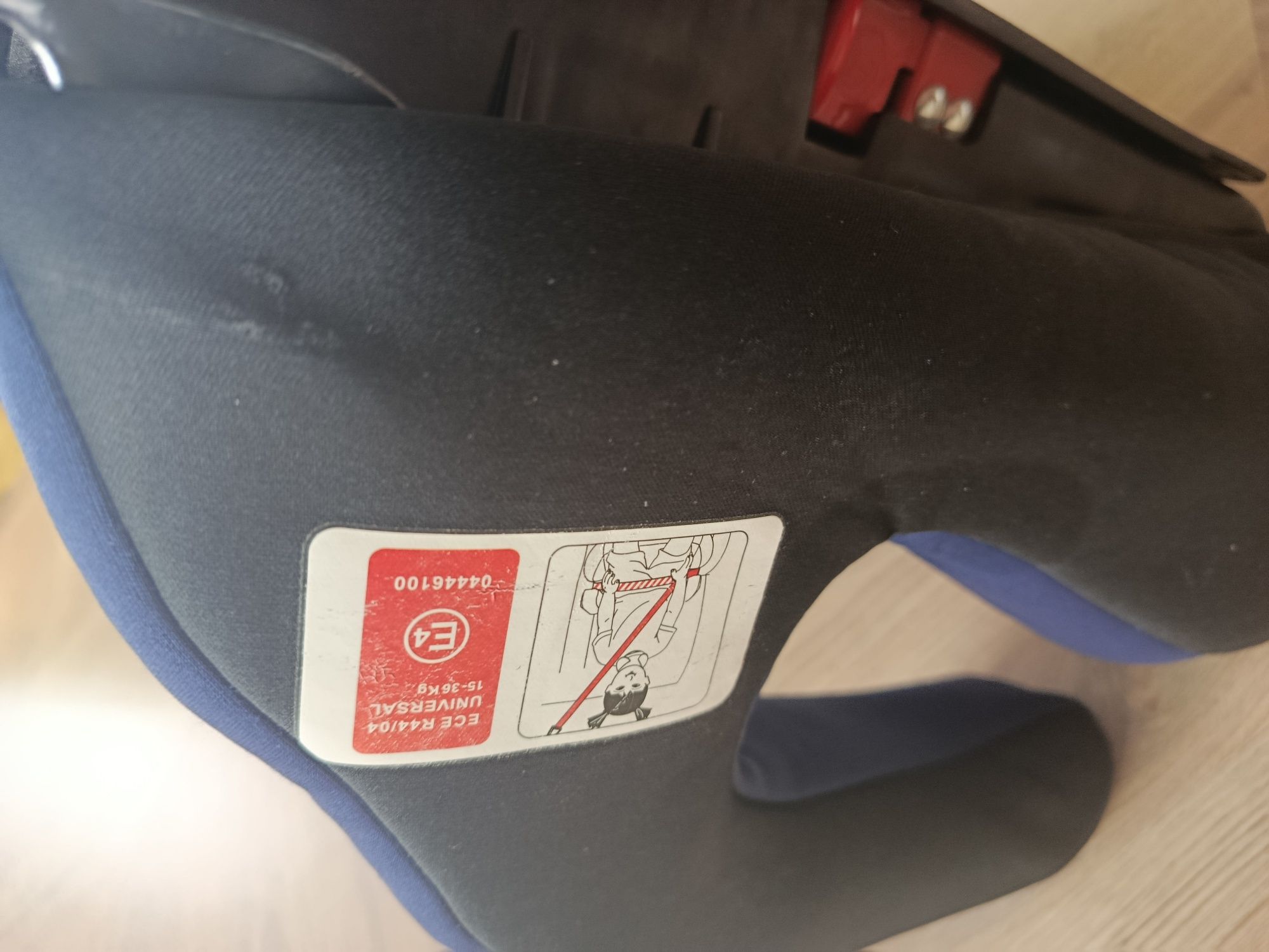 2 Foteliki isofix 15-36kg Osann