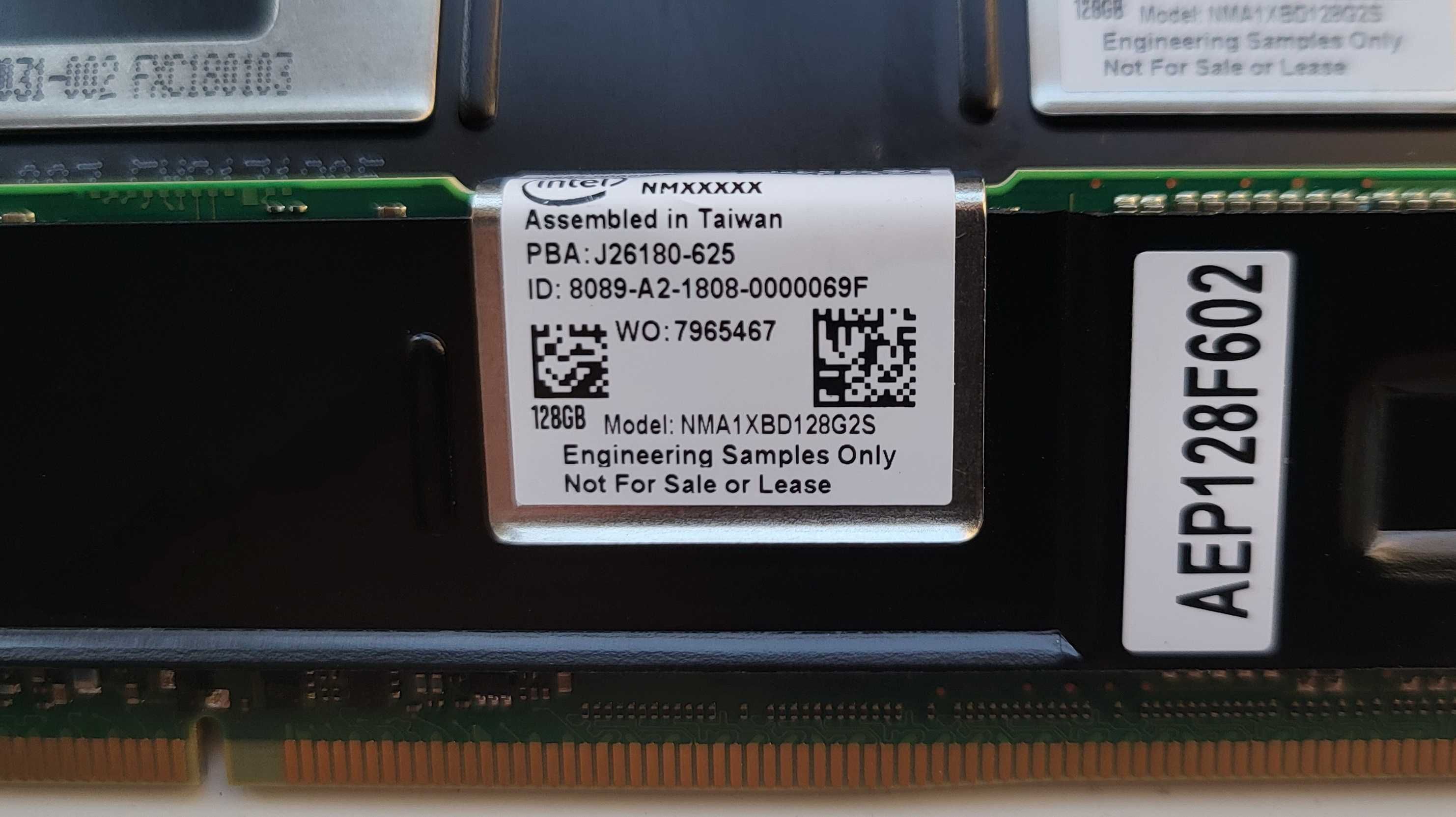 128Gb DDR4 2666 ECC Registered Intel Optane memory (NMA1XBD128G2S)