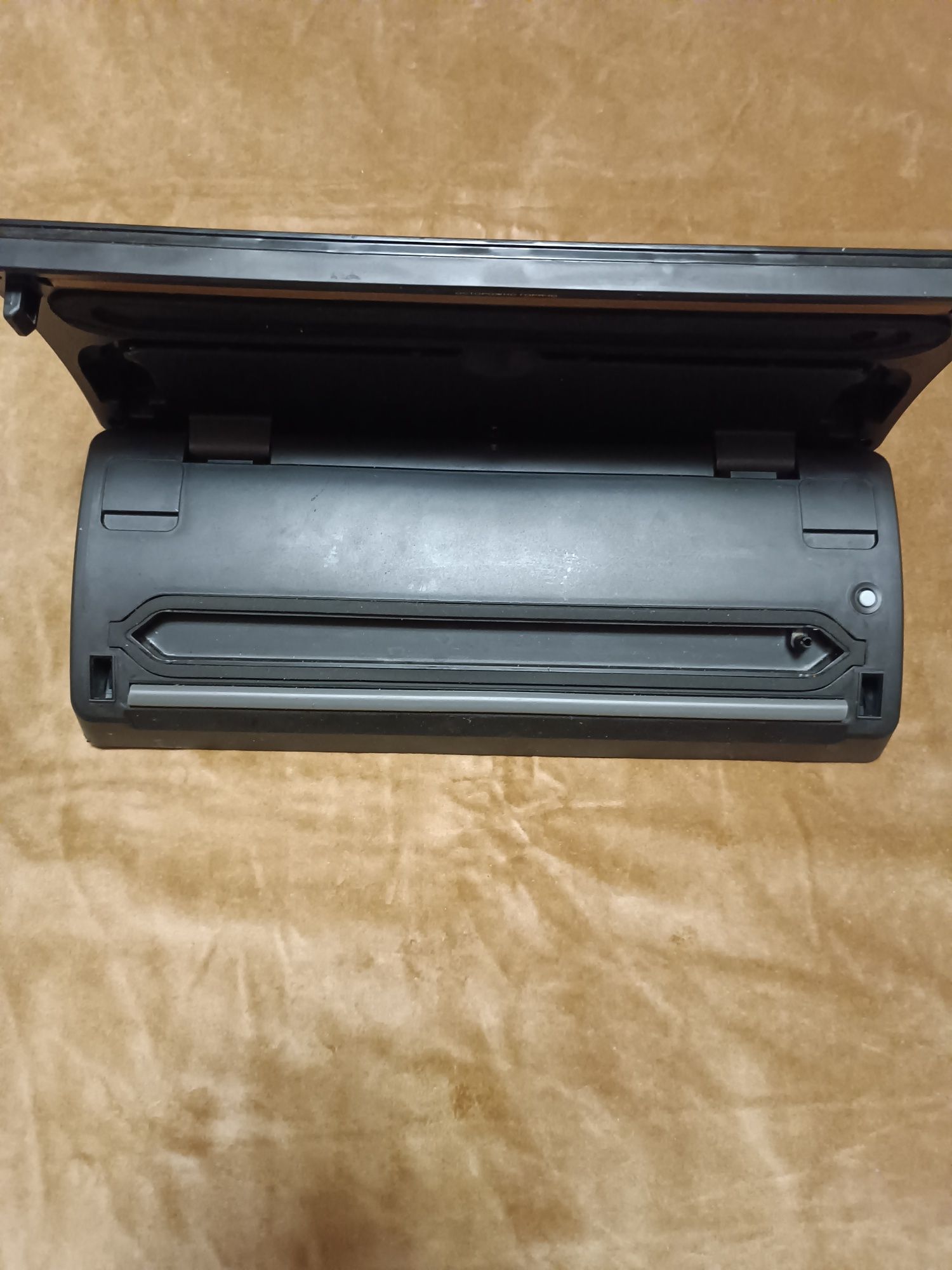 Вакуумный упаковщик REDMOND RVS-M020 Grey.