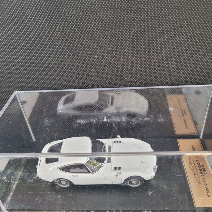 Carro miniatura Toyota