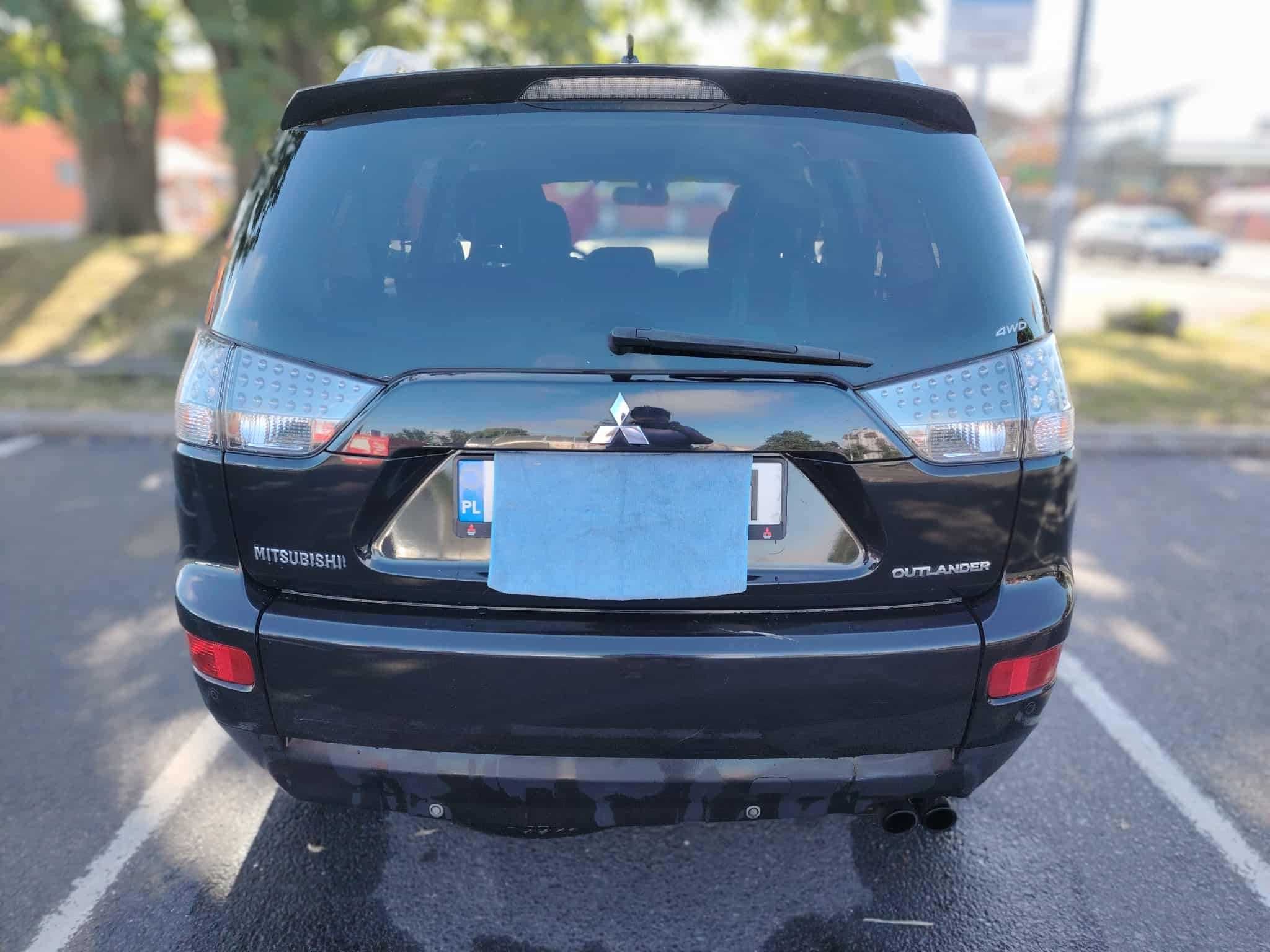 Mitsubishi Outlander II  2.0 DID 7-osobowy  4x4 bezwypadkowy – Wrocław