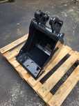 Łyżka kopiąca 30cm do minikoparki JCB 8014/8015/8016/8017/8018