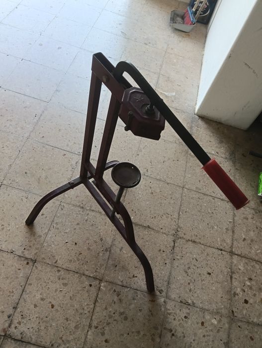 Emrolhador  para engarrafar