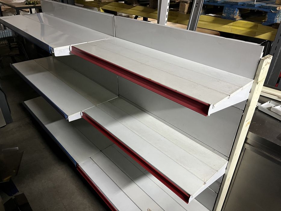 Estante de parede composta por 2 modulos total 2.33mt