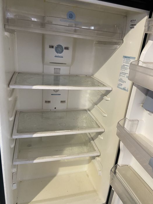 Холодильник Whirlpool ARG 774 IX