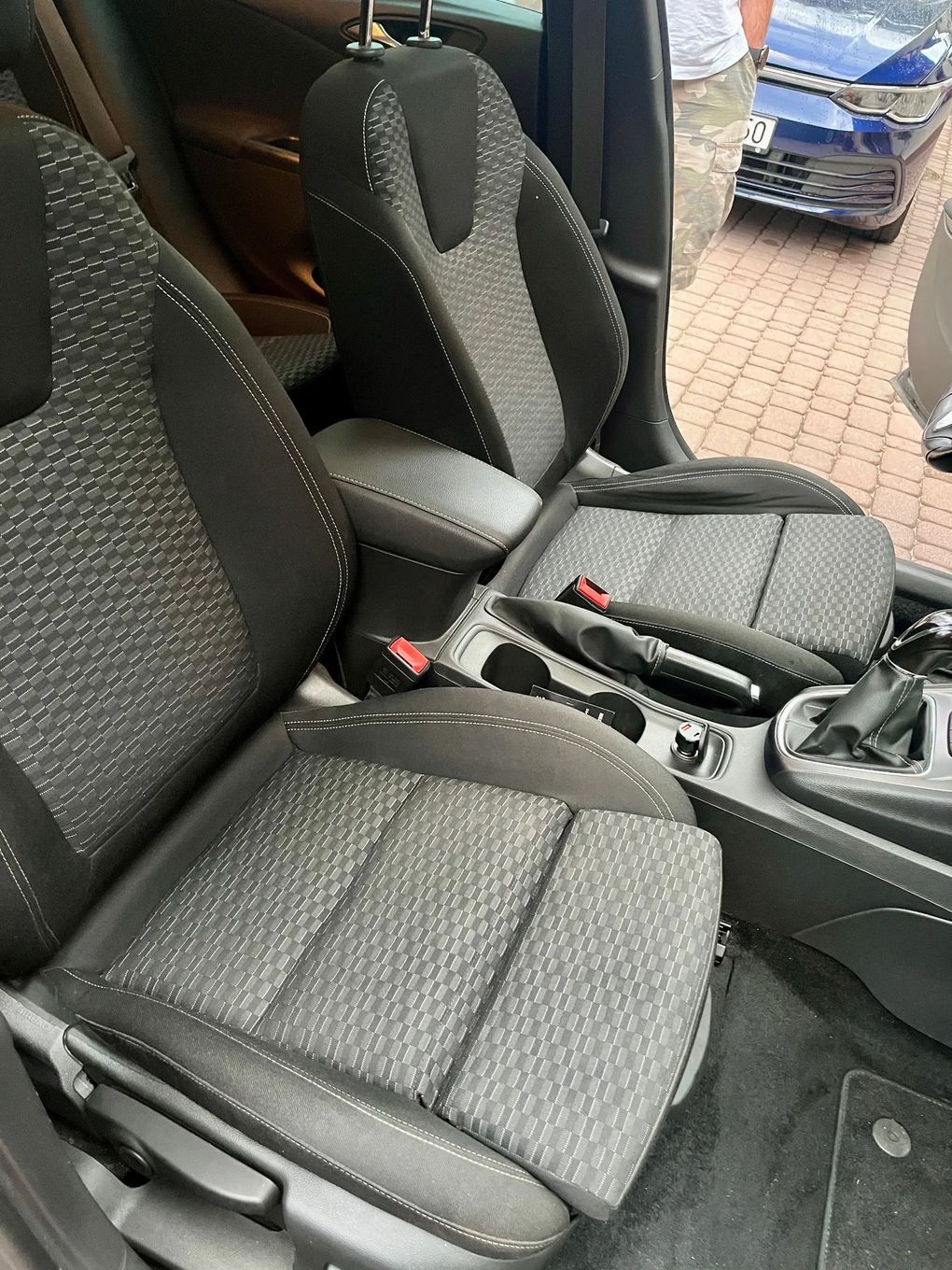 Opel Astra Model 2016, bezwypadkowy, bogate wyposażenie, nowe sprzęgło i dwumasa