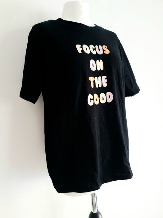 PRIMARK czarnt t-shirt napisy focus on the good L 40 m 38 s 36 bawełna