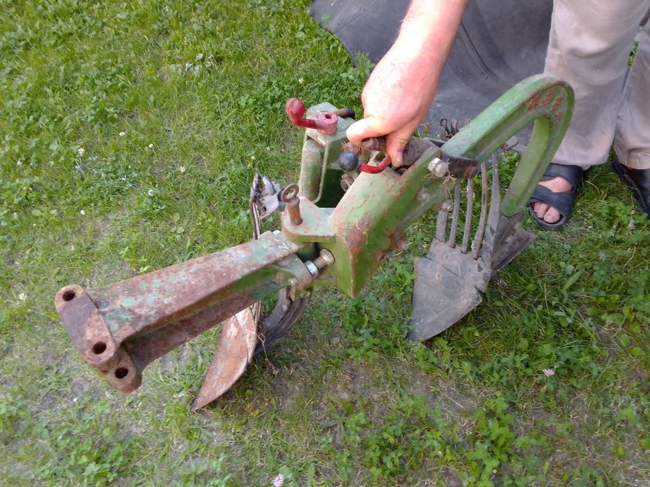 Плуг 2хкорпусний