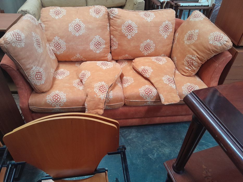 Sofá para 3 pessoas, em excelente estado de conservação