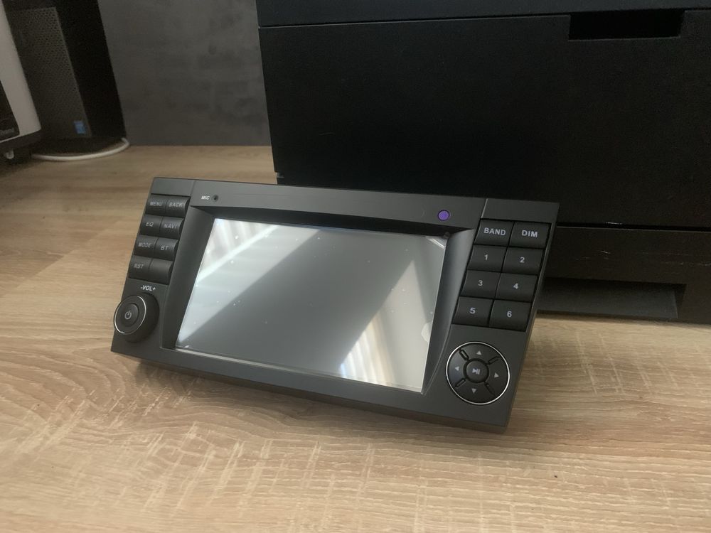 NOWE Android-Radio z CarPlay (W211 Mercedes)