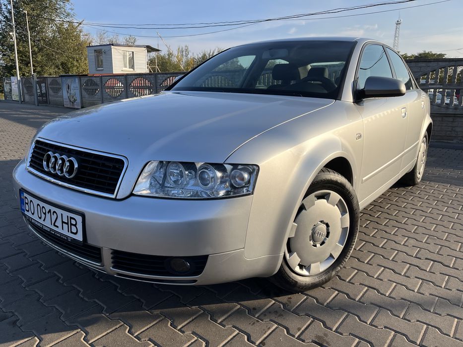 Audi A4 1.6 бензин