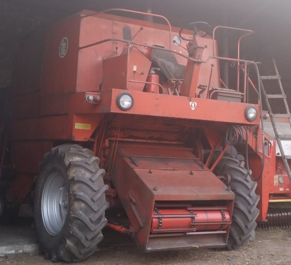 Kombajn bizon Z056