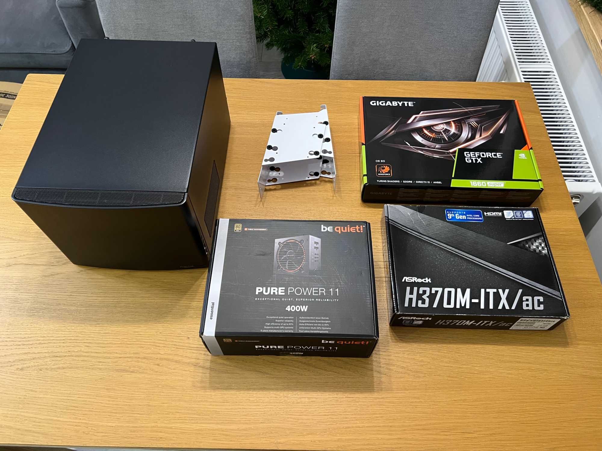 Kompaktowy PC / i5-9500 / GTX 1660 SUPER / 16GB / 3,5TB / Win11