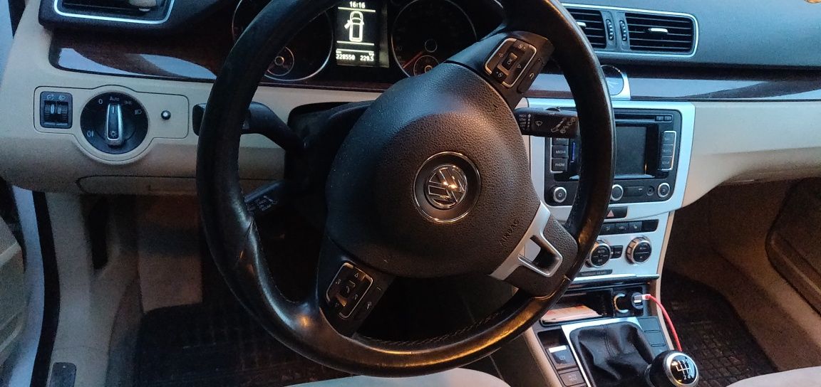 Sprzedam VW Passat B7 2.0 TDI CR 4x4 4motion