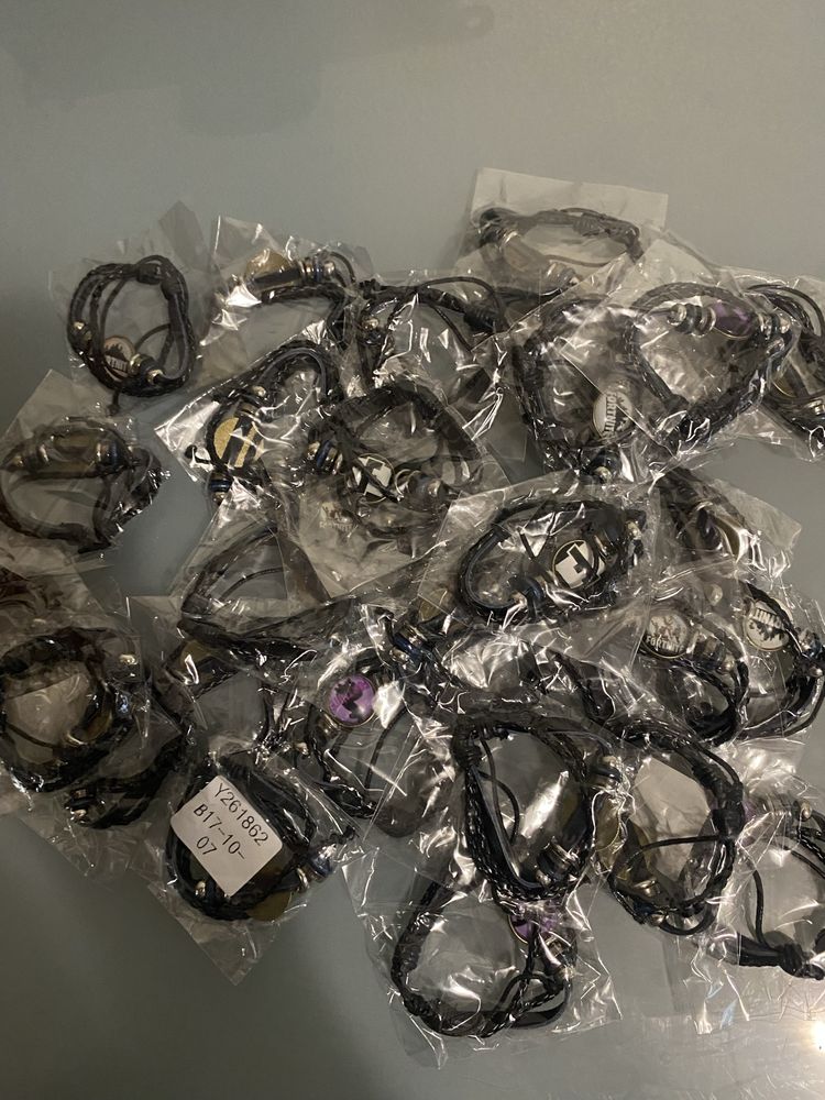 Pulseiras fortnite e balões