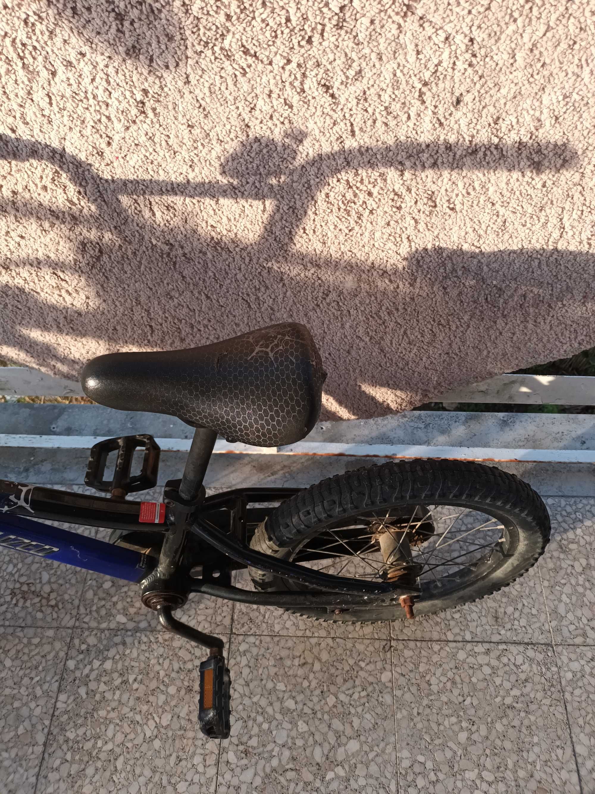 Bicicleta roda 16 criança soecialized hotrock