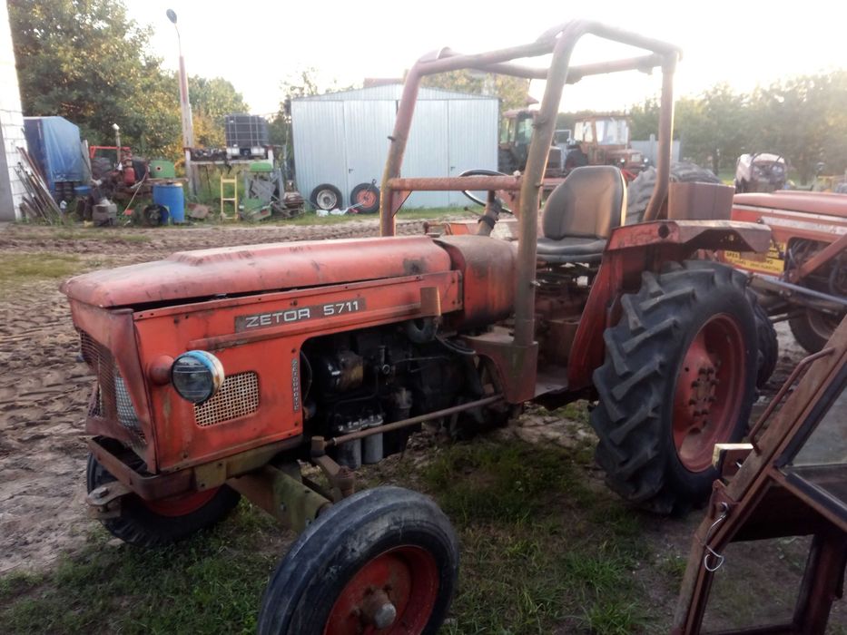 MTZ 82 z ładowaczem 4x4 Francja Zetor 4911 3 cylindry tur ładowacz