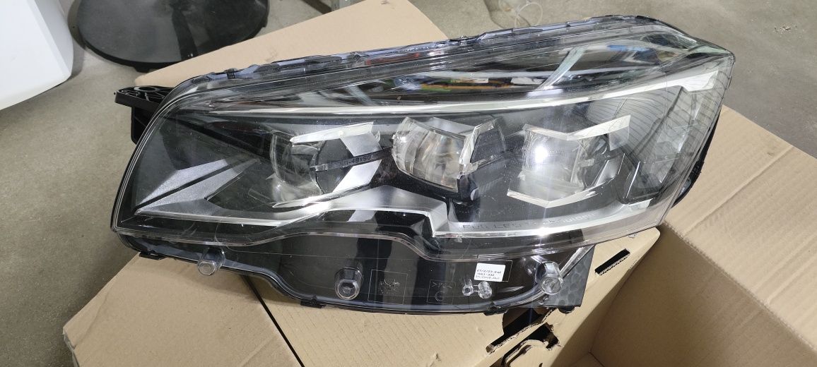 Reflektor Peugeot 508 FULL LED - nowy lewy