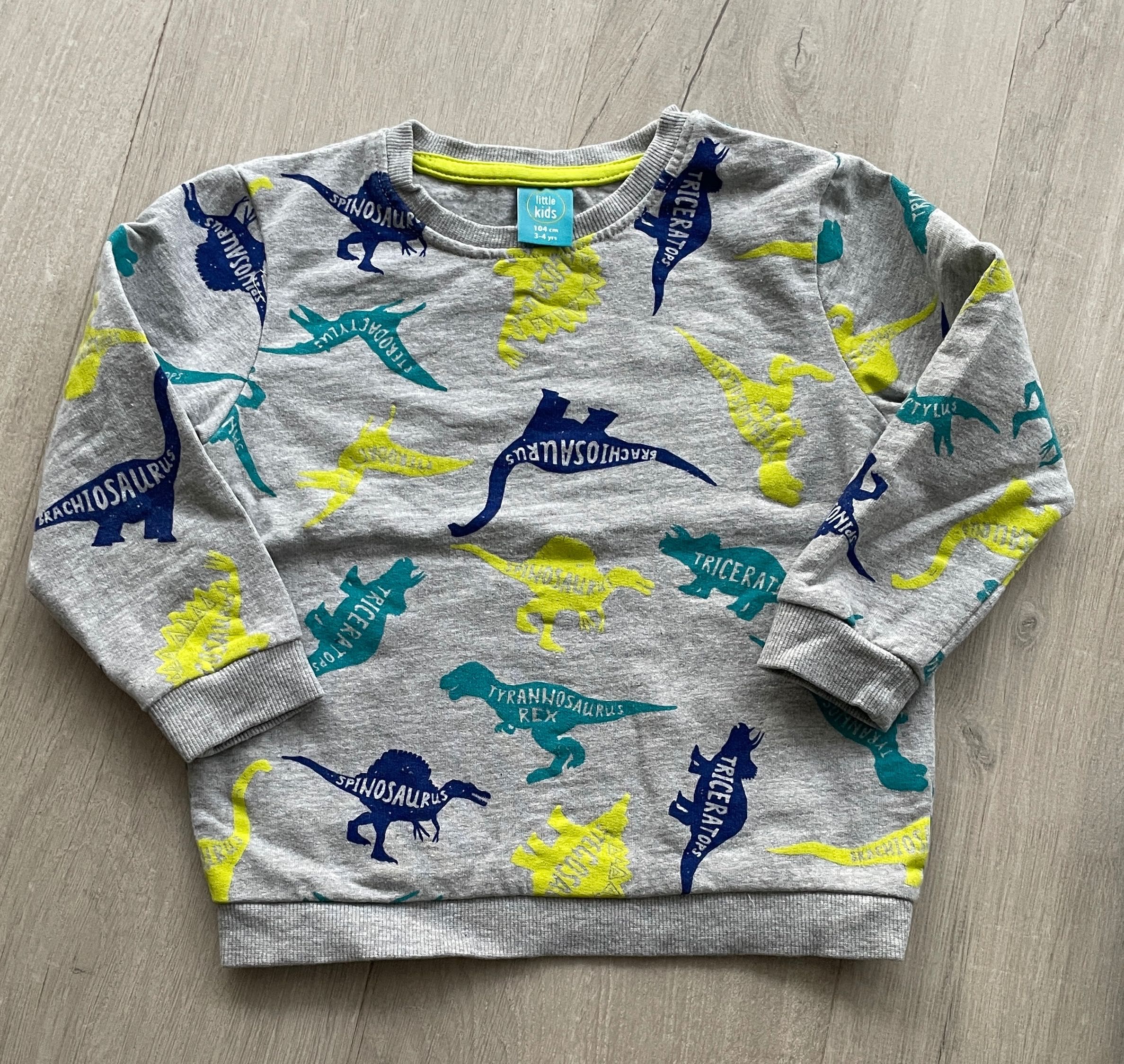 2 szt. bluzy  jurassic World dla chłopca r. 104/110