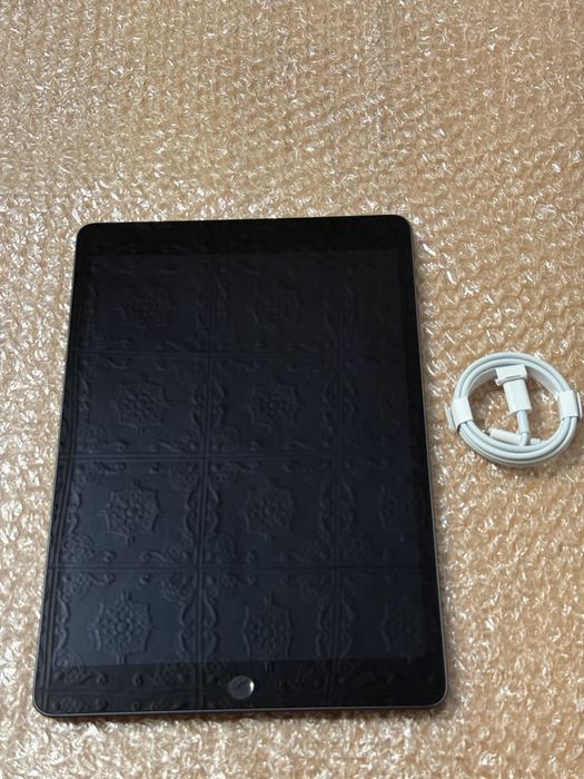 Apple iPad 9th 256gb 4g lte Ідеал 99% батарея A2603
