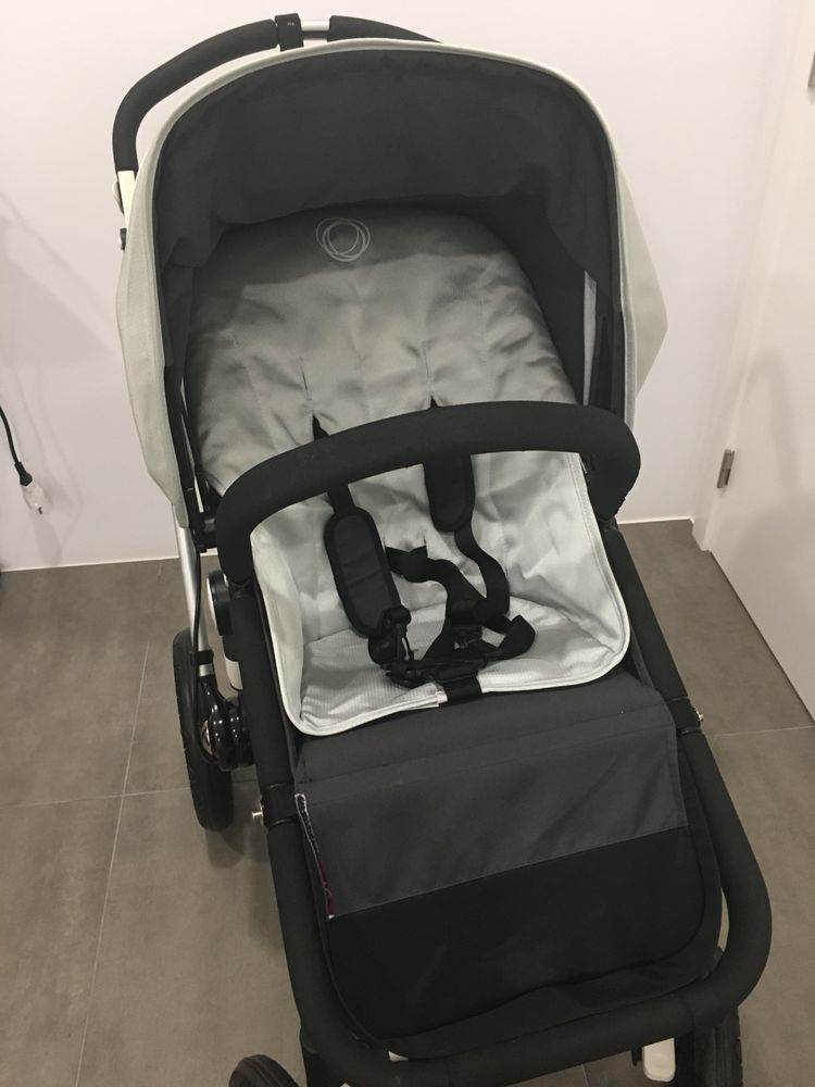 Carrinho de bebê novo bugaboo camaleon