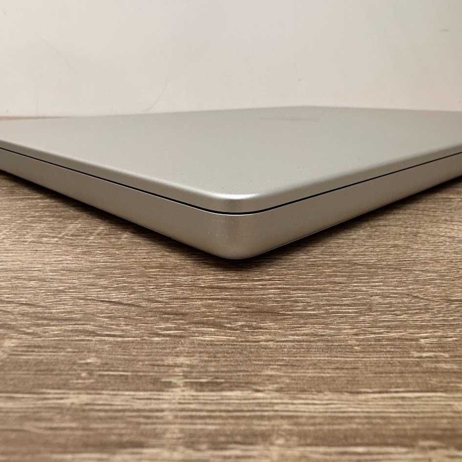 Macbook Pro 16" 2023 M2 Pro / 16Gb DDR5 / SSD 512Gb акб:97% (M0468)
